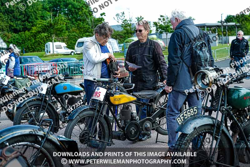 Vintage motorcycle club;eventdigitalimages;no limits trackdays;peter wileman photography;vintage motocycles;vmcc banbury run photographs